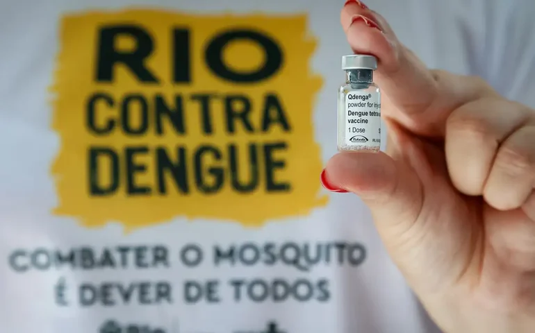 Cidade do Rio de Janeiro anuncia fim de epidemia de dengue