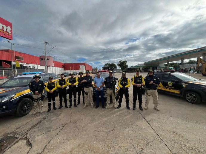 Maio Amarelo: ação educativa reforça segurança no trânsito com foco em motociclistas e taxistas de Palmeira