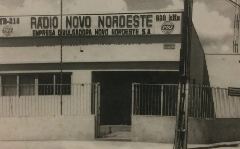 Do Alto-Falante ao Digital: A Trajetória do Rádio em Arapiraca