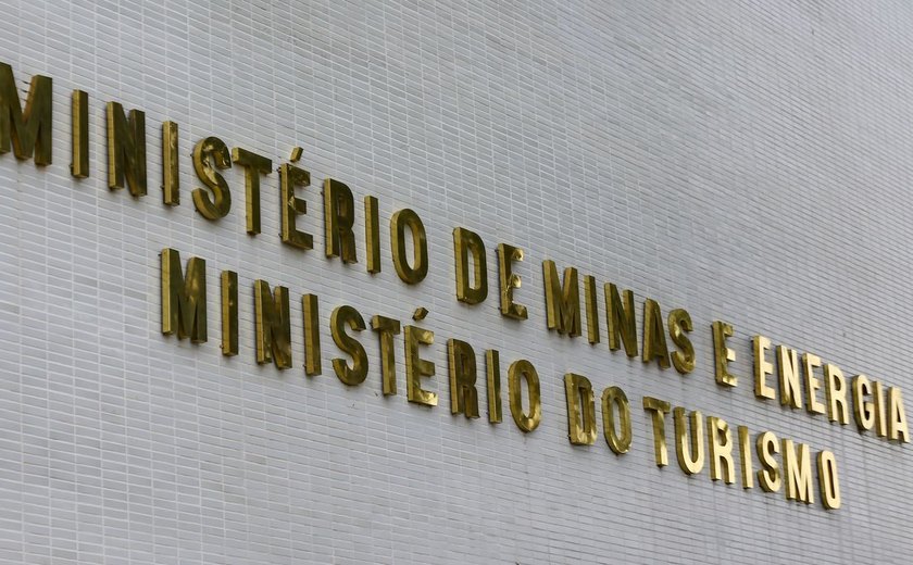 Governo garantirá gás de cozinha gratuíto para 17 milhões de famílias