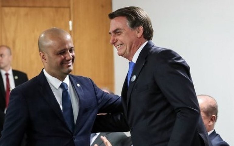 Bolsonaro anuncia sanção de inclusão de micro e pequenas no Contribuinte Legal