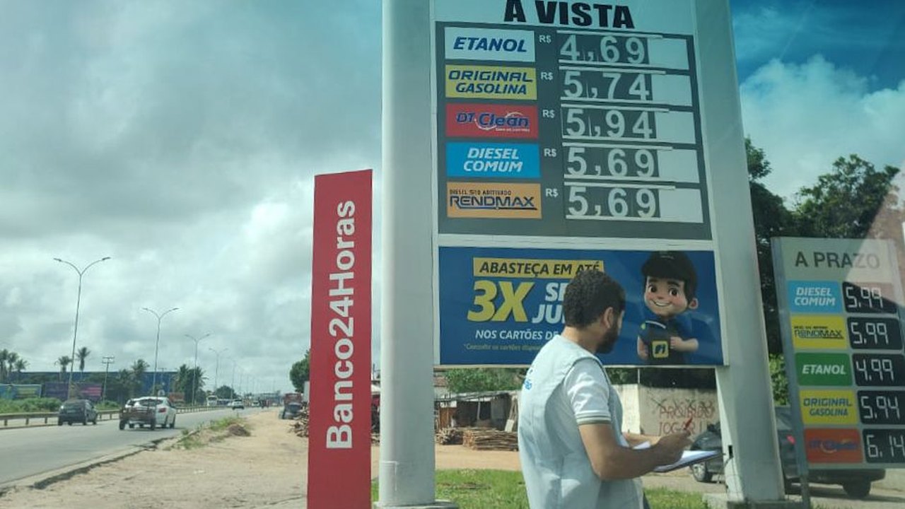 Procon Arapiraca investiga preço dos combustíveis em 14 postos do município