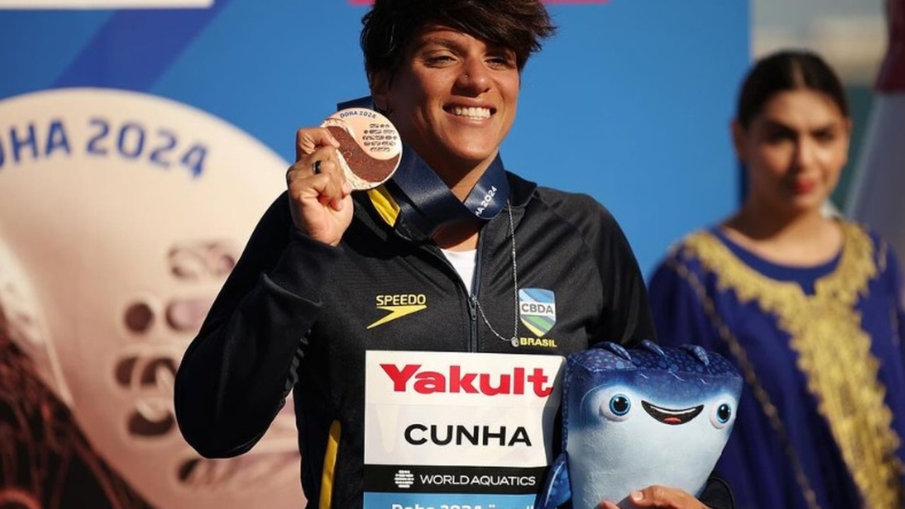 Natação: Ana Marcela é bronze nos 5km, o 1ª pódio do Brasil no Mundial