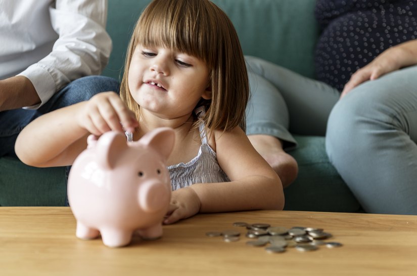 Educação financeira desde a infância: especialistas defendem aprendizado lúdico