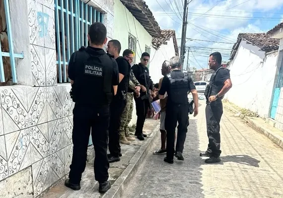 Triplo homicídio: Polícia investiga caso no Clima Bom; vítimas teriam envolvimento com tráfico