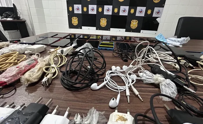 Itens apreendidos em presídios alagoanos durante operação nacional