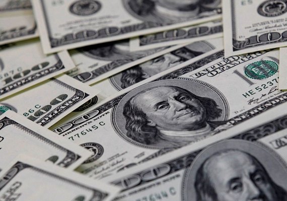 Dólar cai para R$ 5,19 em dia de feriado nos Estados Unidos