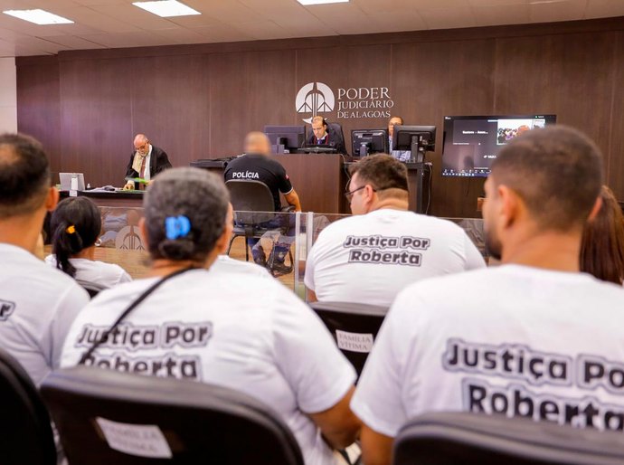 Começa em Penedo júri do caso Roberta Dias