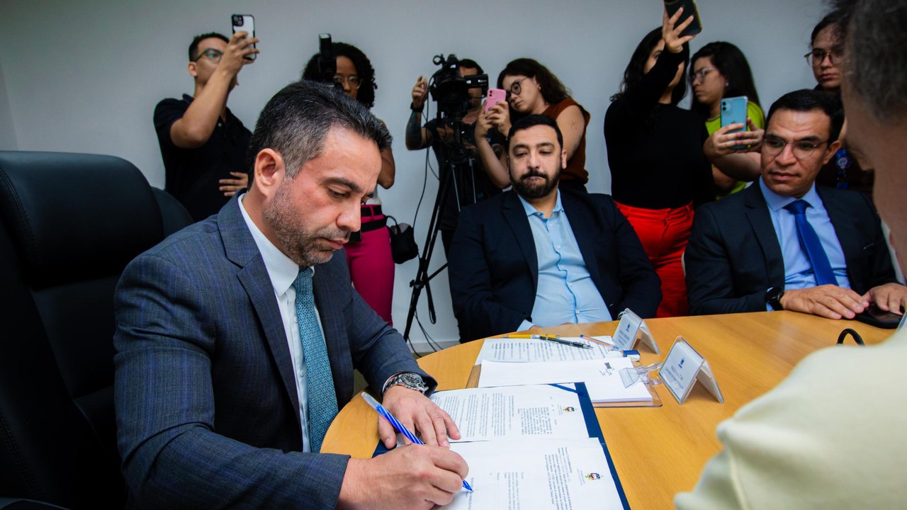 Paulo Dantas sanciona lei dos precatórios do Fundef e beneficia mais de 15 mil profissionais da Educação