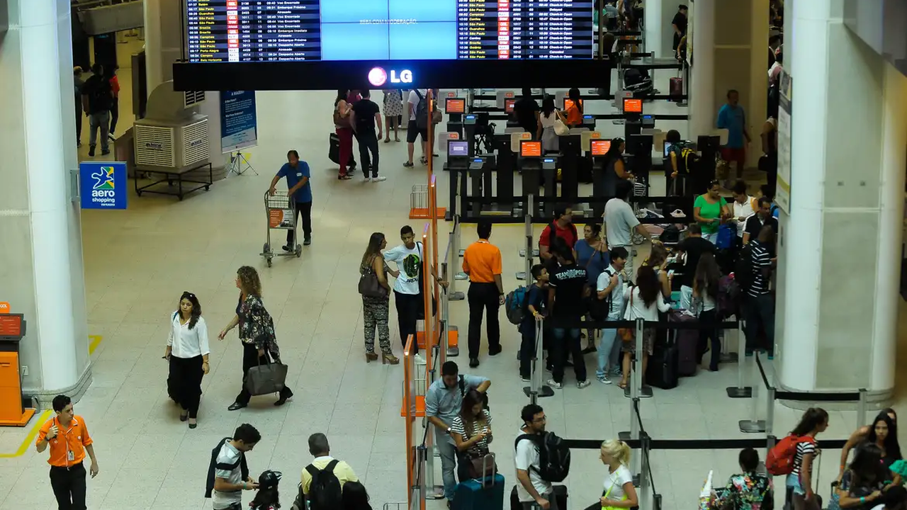 Internacional: aeroporto de Porto Príncipe, no Haiti, é reaberto