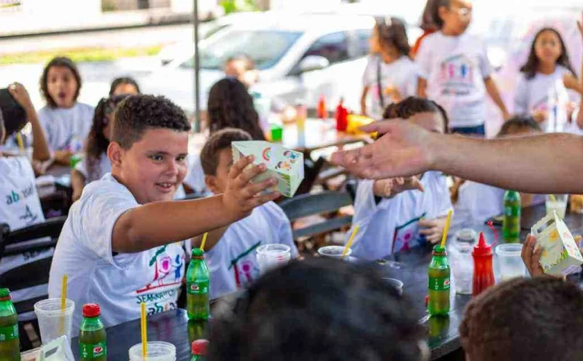 Estudantes de escolas municipais vão conhecer restaurantes de Maceió