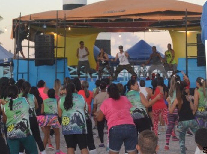Terceira edição do Zumba na Orla agita Pontal de Coruripe