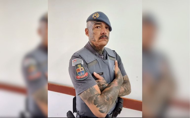 PM tatuado é expulso por deixar posto no carnaval; ele já era investigado por furto de orquídea