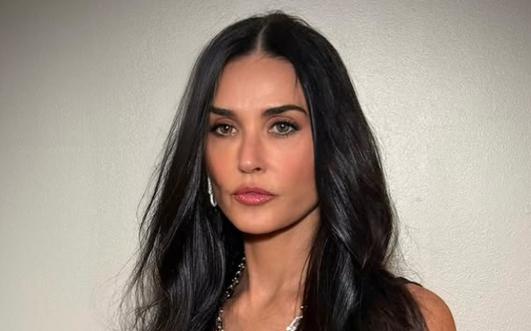 Elton John, Nicolas Cage e Demi Moore estão entre apresentadores do Globo de Ouro