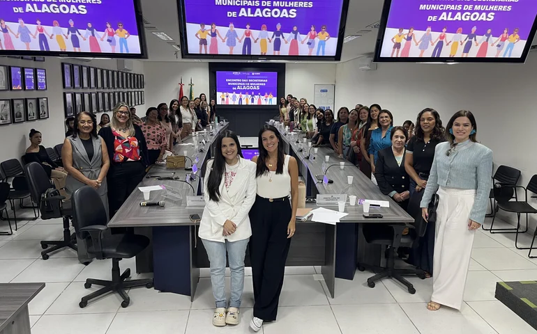 Semu promove reunião com secretárias municipais da mulher e apresenta plano de atuação