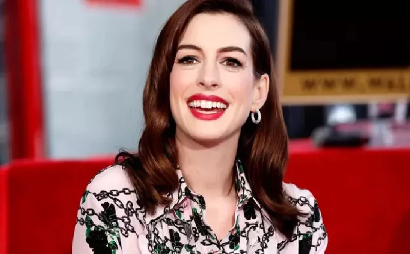 Anne Hathaway surpreende jornalista ao pedir desculpas por 'entrevista horrível' que viralizou