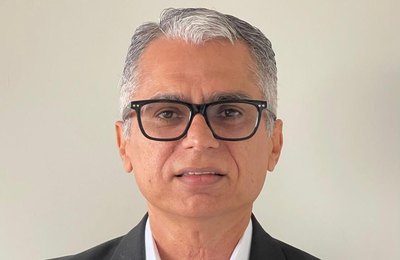 Diretor da Arsal lança obras durante a Bienal Internacional do Livro de Alagoas 2025