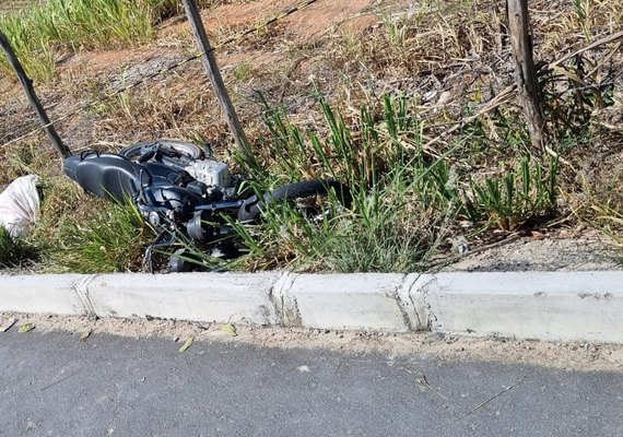 Homem morre em Chã Preta após perder o controle de motocicleta e sobrar na pista