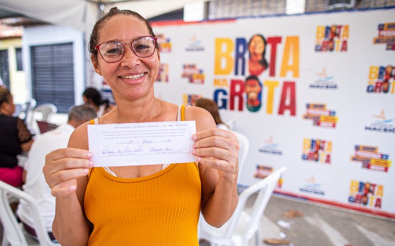 Pré-inscrição na CNH Social leva perspectiva de mudança a moradores de grotas