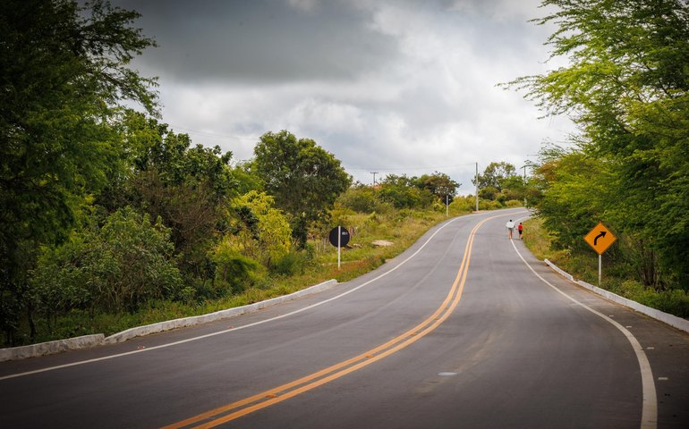 Governo de Alagoas entrega novo acesso a Maravilha pela rodovia AL-135