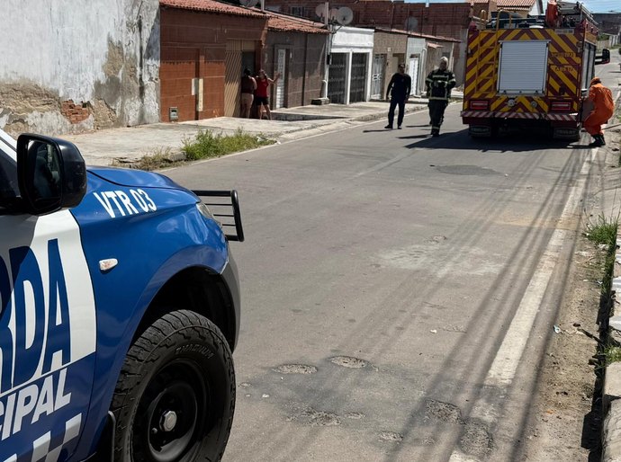 Guarda Municipal e trabalho integrado com o Corpo de Bombeiros evitam possível tragédia em Delmiro Gouveia