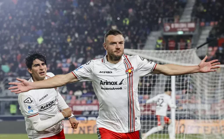 Bologna é surpreendido e perde chance de encostar na liderança