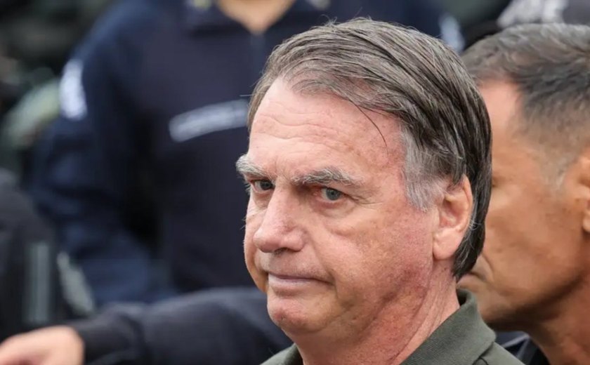 Bolsonaro recebe alta após crise de saúde, mas é diagnosticado com câncer de pele
