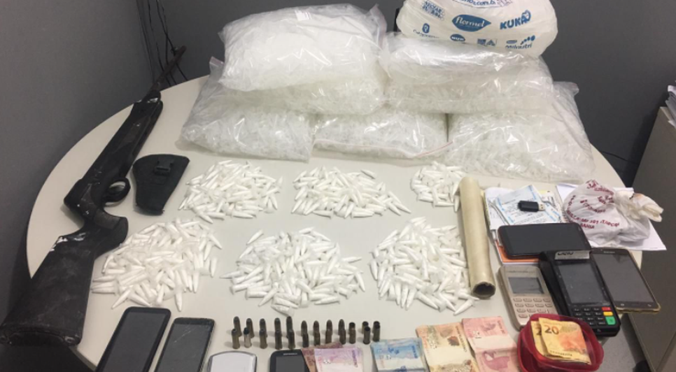 Mulher suspeita de liderar grupo envolvido com tráfico de drogas é presa em Lagarto / Foto: Foto: Polícia Civil/SE