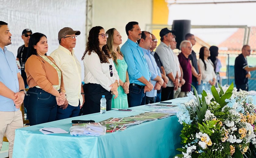 Centro de Idiomas de Limoeiro de Anadia amplia oportunidades para crianças e jovens com o ensino de línguas