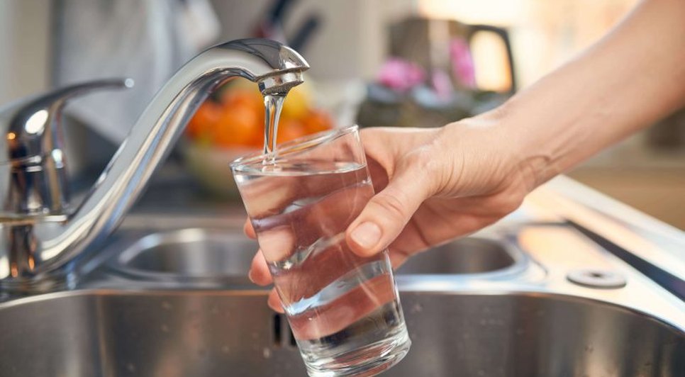 agua-da-torneira-faz-mal-810x541 / Foto: Foto: reprodução redes sociais