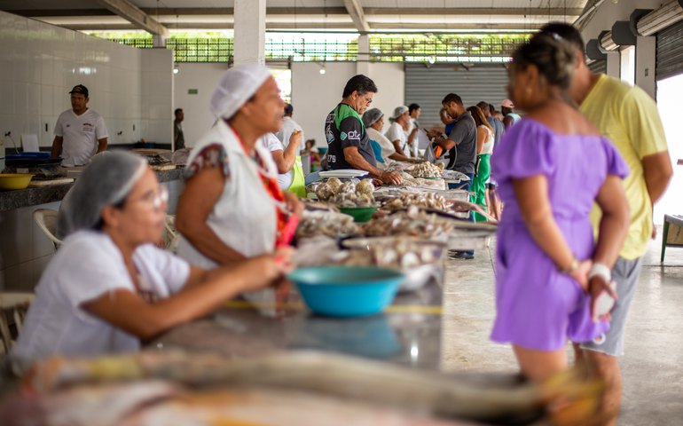 Centro pesqueiro amplia horário de funcionamento a partir desta segunda-feira (27)