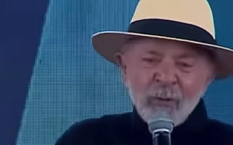 Lula rebate Trump e ironiza tentativa de “aliviar” a barra de Bolsonaro com tarifaço contra o Brasil