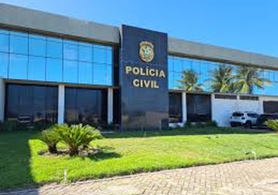 Homem é encontrado morto dentro de casa em Rio Largo; esposa confessa esfaqueamento