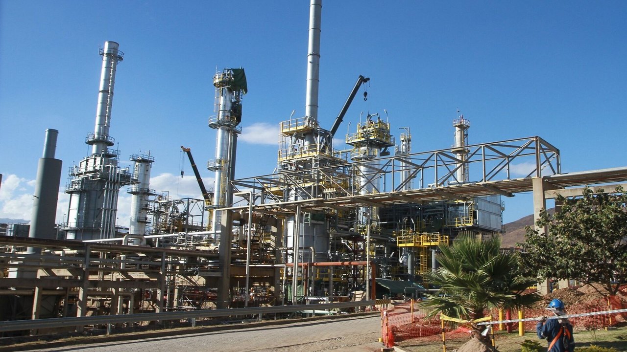Empresa brasileira Fluxus e estatal boliviana YPFB assinam acordo para explorar petróleo na Bolívia