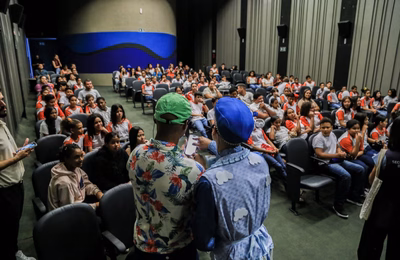 Prefeitura de Penedo conscientiza estudantes sobre benefícios da vacinação e problemas causados por fake news
