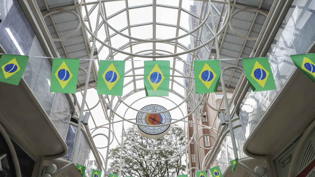 Será? Bar de Curitiba dará 200 chopes se Neymar fizer gol contra a Escócia