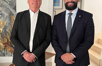 Deputado Fabio Costa e Jair Bolsonaro discutem desafios de Alagoas em encontro estratégico