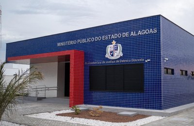 Ministério Público denuncia policial acusado de executar dois colegas dentro de viatura em Delmiro Gouveia