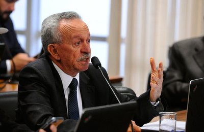 Relatório de Benedito de Lira diz sim, à exploração de jogos de azar