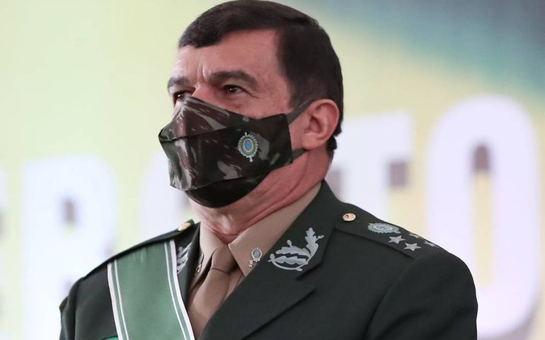 Novo comandante quer Exército como ‘vetor de estabilidade e de garantia da ordem’