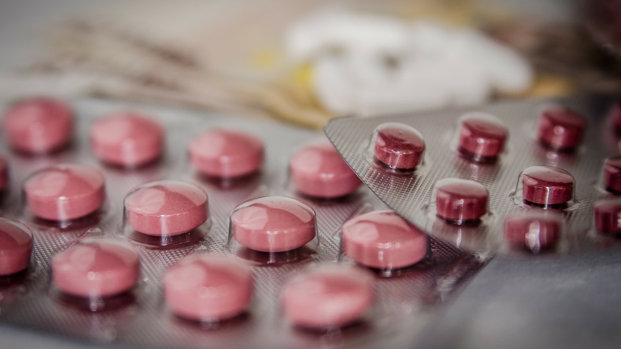Automedicação: riscos para a saúde são maiores em idosos