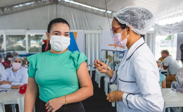Vacinação com 1ª dose já alcançou 1,9 milhão de pessoas em Alagoas