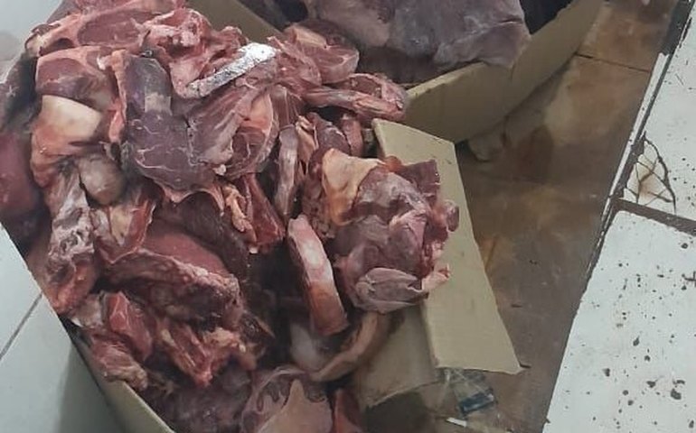 Carne imprópria para consumo humano estava sendo comercializada em Palmeira dos Índios