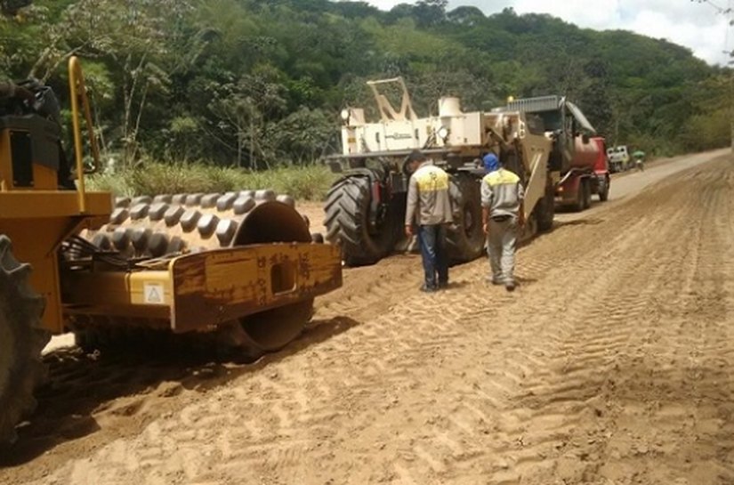 Governo retoma restauração da AL 430, entre Flexeiras e São Luís do Quitunde