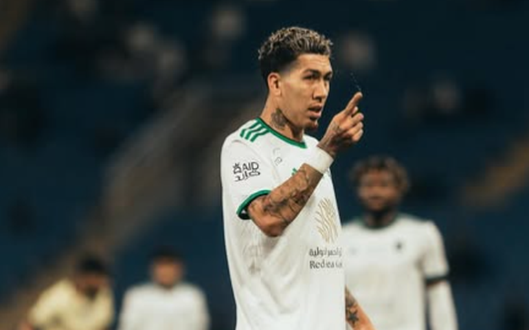 Após Neymar, Roberto Firmino é mais um brasileiro excluído por seu time na liga saudita