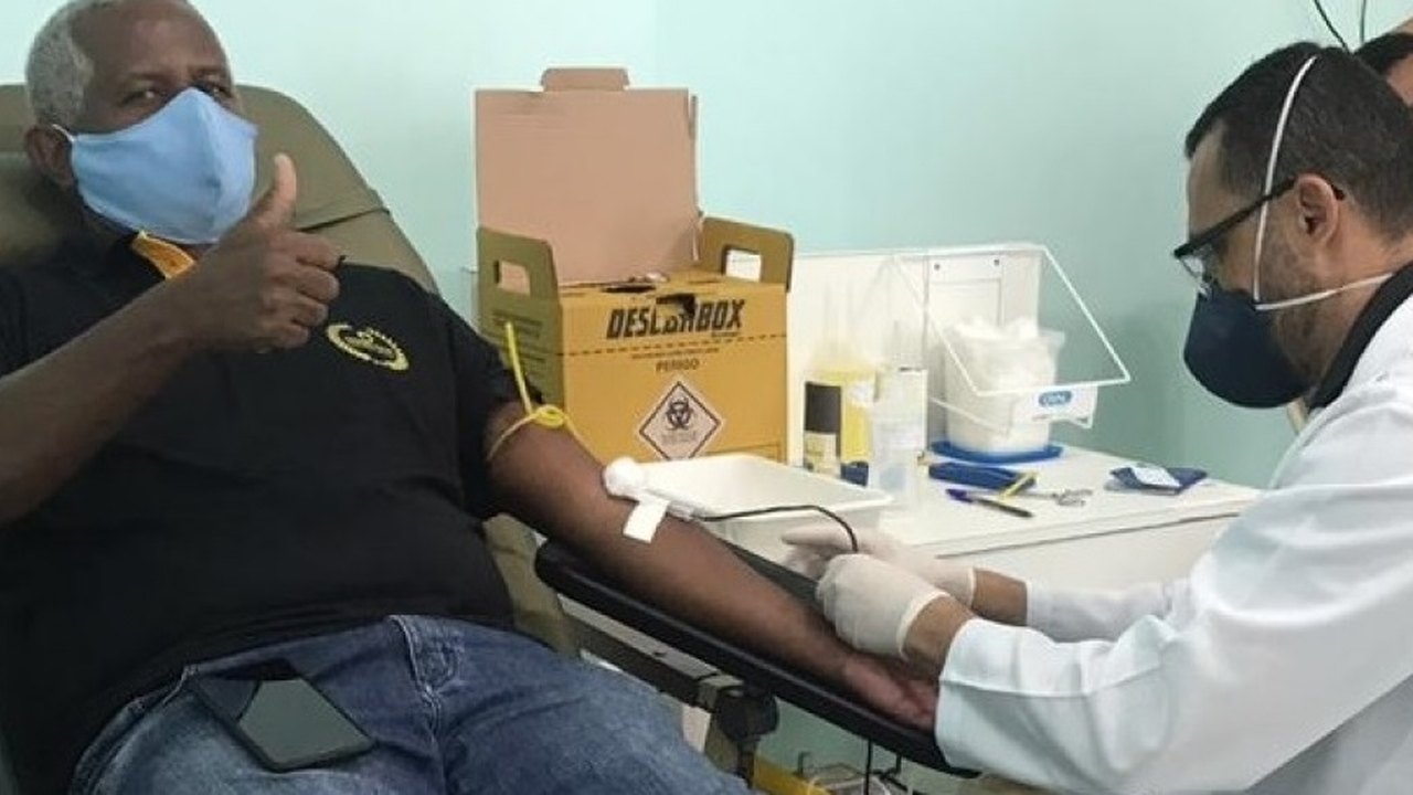 Hemoal faz coleta de sangue na Gruta, em Maceió, nesta quarta-feira (9)