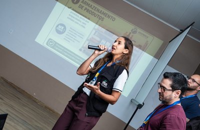 Vigilância Sanitária orienta ambulantes para comercialização segura de alimentos no São João de Arapiraca