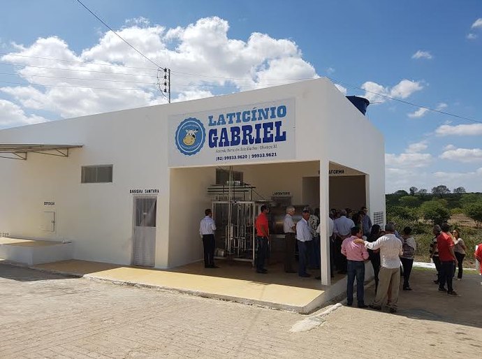 Dois novos laticínios são entregues na Bacia Leiteira alagoana