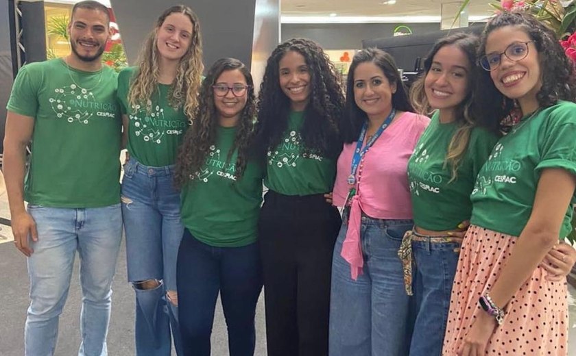 Centro Acadêmico do curso de Nutrição marca presença em ação do mês da Mulher