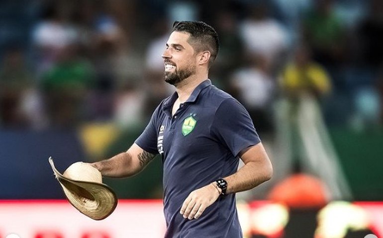 Na estreia de António Oliveira, Corinthians quebra sequência negativa na temporada e respira